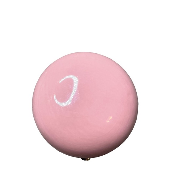 pink macaron-shaped box is perfect for storing all your precious jewelry - Picture 2 of 5